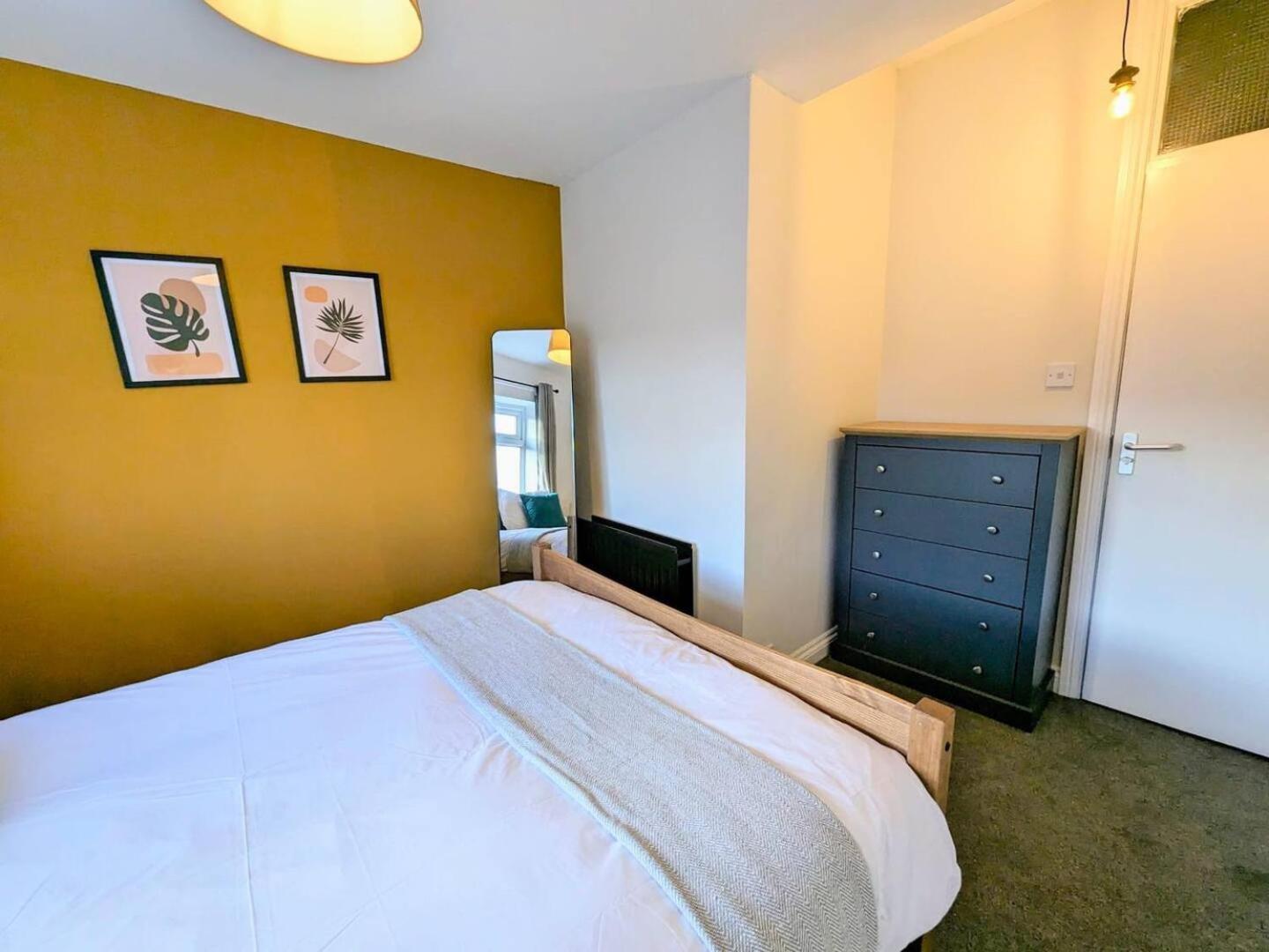 Spacious And Homey 4 Bedroom House Бишъп Оукланд Екстериор снимка